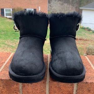 W mini Bailey Button Bling black uggs.